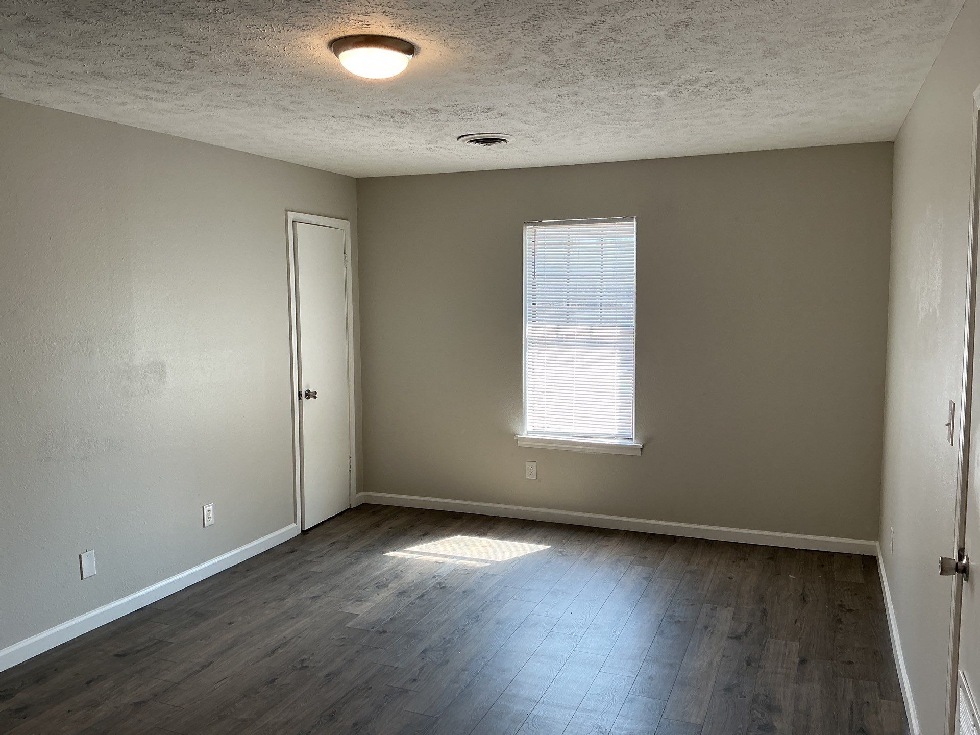 Building Photo - 29 Brianfield Cv