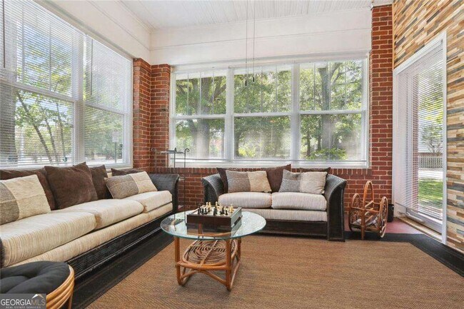 Building Photo - 203 Winter Ave