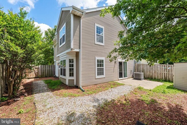 Building Photo - 6117 Blue Whale Ct