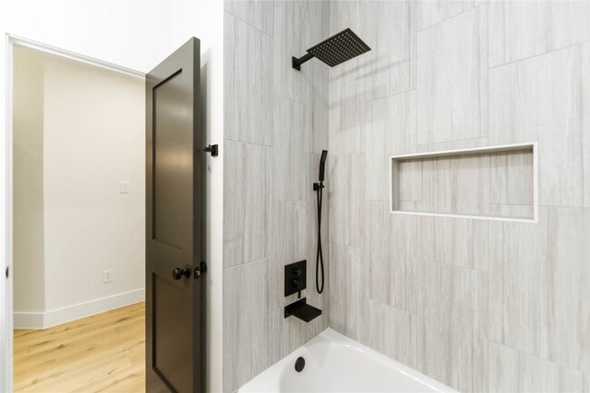 Building Photo - 4605 Siegel St