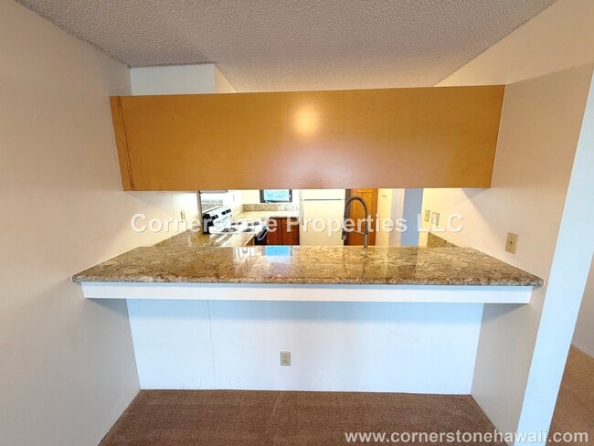 Building Photo - 990 Ala Nanala St