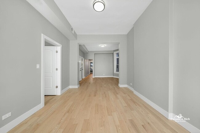 Building Photo - Fantastic 3-Bedroom Has All the Amenities