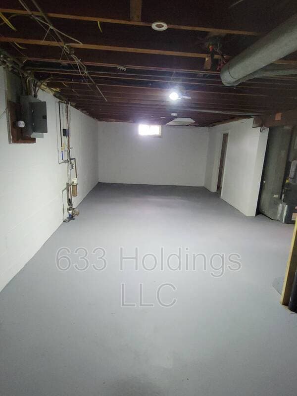 Building Photo - 410 Kutz Ln