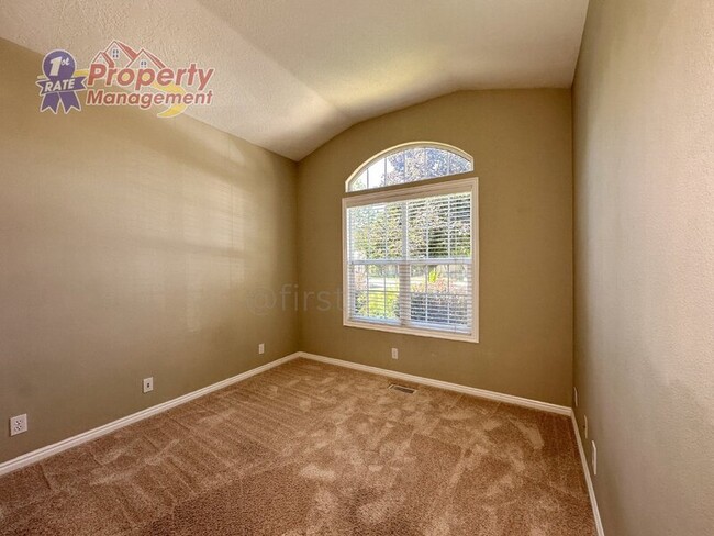 Building Photo - 13232 W Annabrook Dr