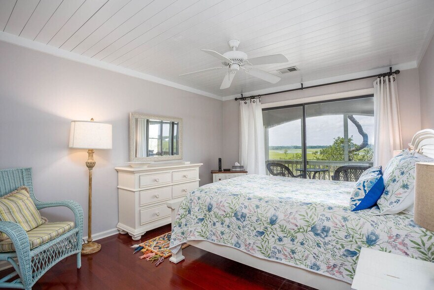 Building Photo - 2106 Landfall Way