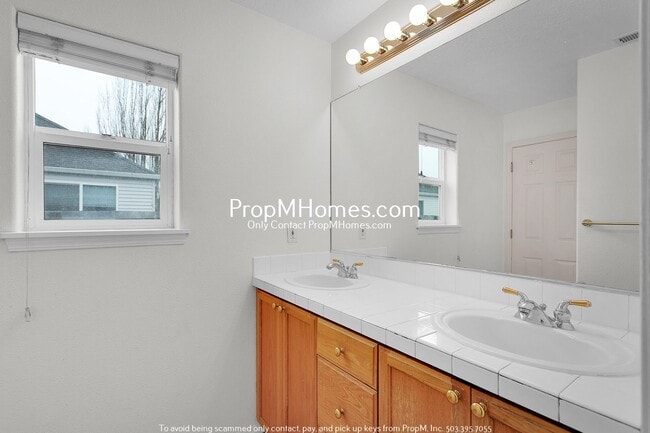 Building Photo - Stunning Bethany Village Charmer with Updates!