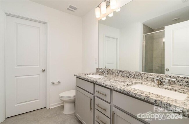 Building Photo - 1816 Saint Louis Aly NW