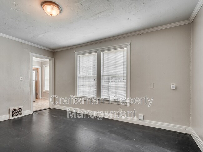 Building Photo - 2301 N Florida Ave