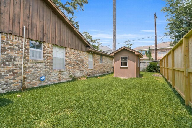Building Photo - 442 Mignon Ln