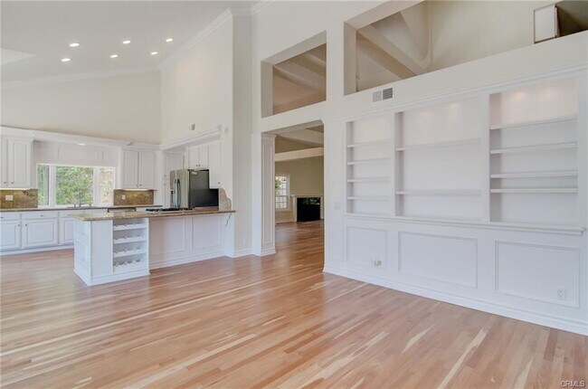 Building Photo - 24261 Cascades Dr