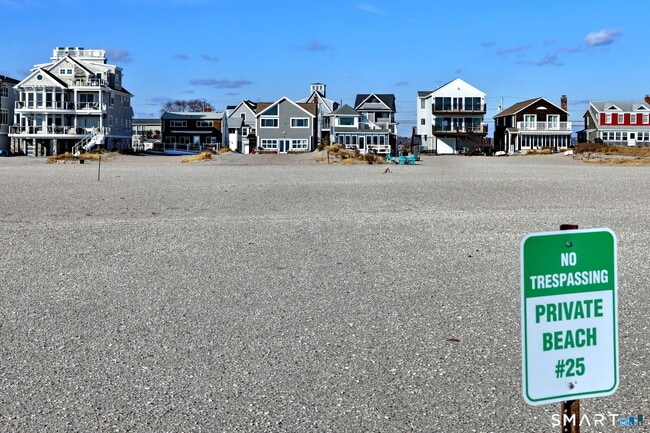 Building Photo - 25 Milford Point Rd