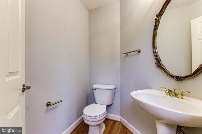 Building Photo - 953 Harrison Cir