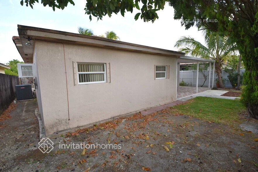 Building Photo - 18051 SW 144th Ct