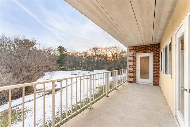 Building Photo - 30 Argyle Ave