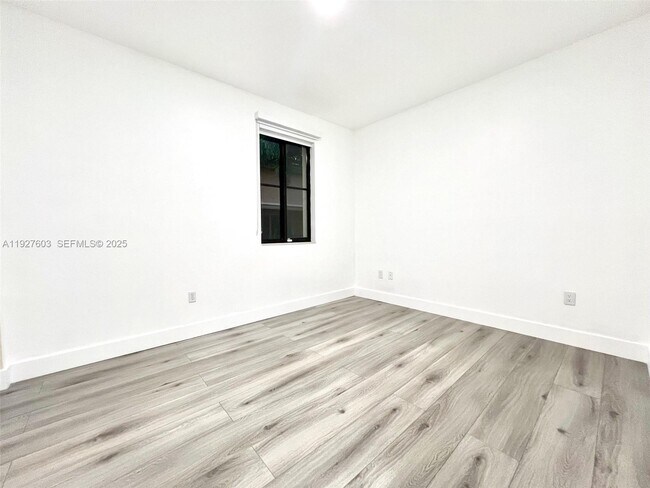 Building Photo - 2955 NW 126th Ave