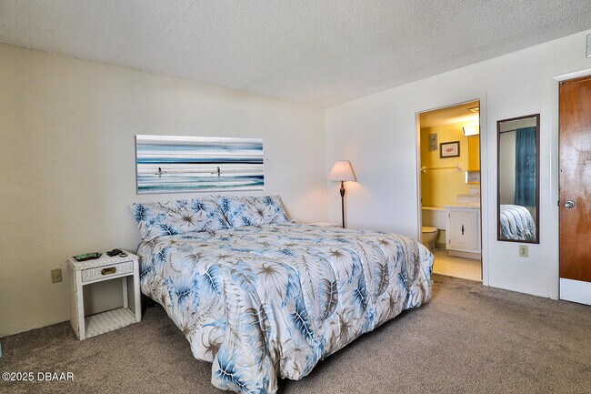 Building Photo - 2711 N Halifax Ave