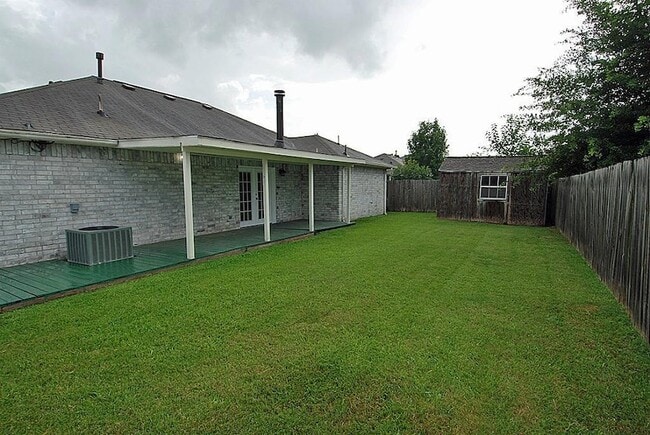 Building Photo - 7311 Harpers Dr