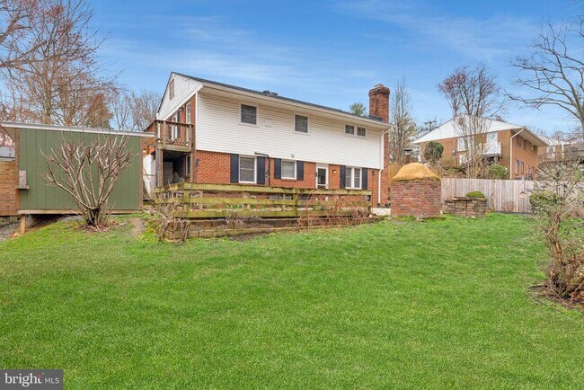 Building Photo - 6329 Gentele Ct