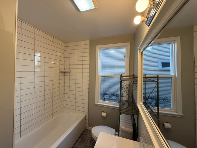 Building Photo - 351 Westminster St