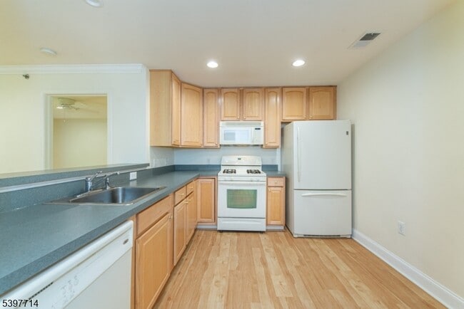 Building Photo - 3103 Peer Pl