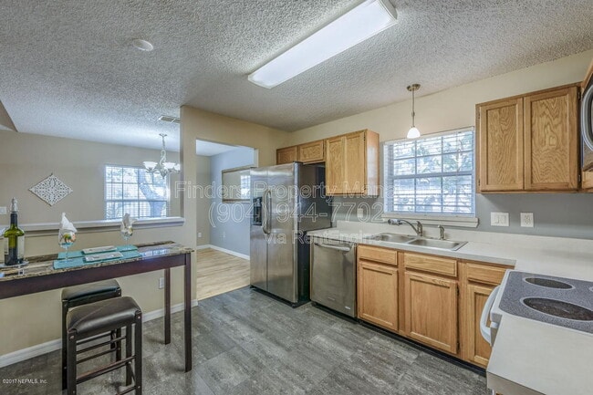 Building Photo - 4570 Blue Stream Ln N