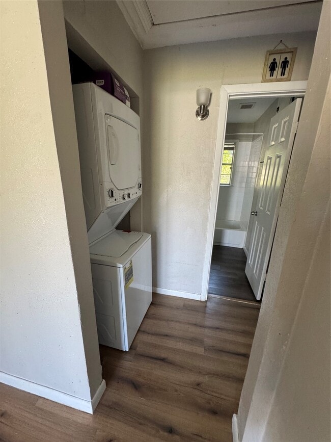 Building Photo - 7339 Eisenhower Rd