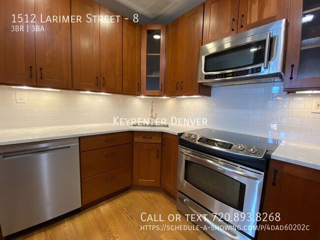 Building Photo - Charming 3BD, 3BA Downtown Townhouse with ...