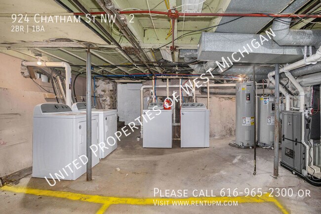 Building Photo - 924 Chatham St NW