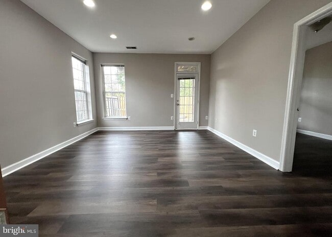 Building Photo - 13611 Acorn Hunt Pl