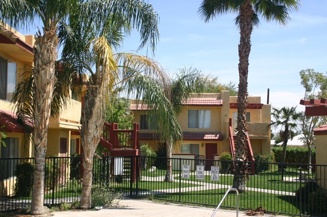 Plaza Del Sol II Apartments - Plaza Del Sol II