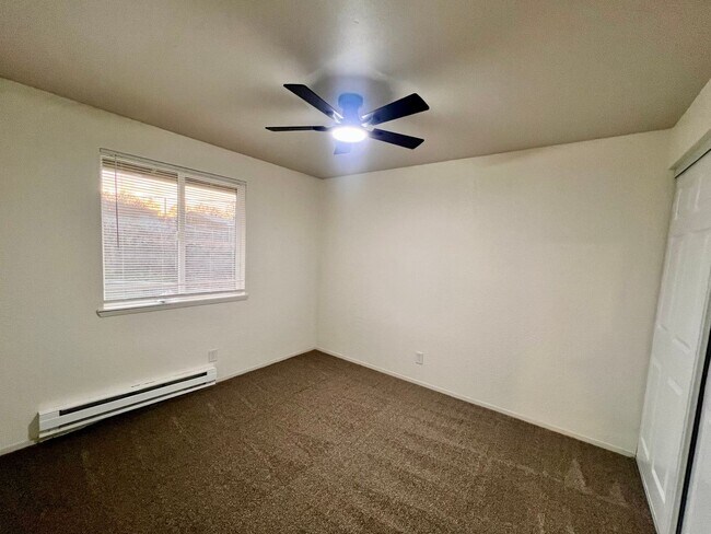 Building Photo - 500/502 Conway Pl*