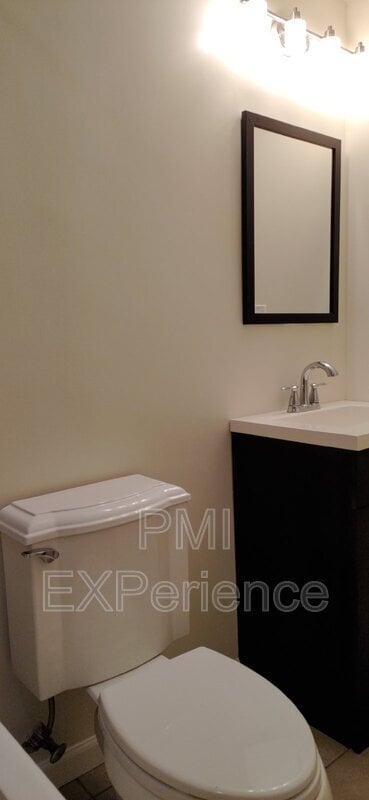 Building Photo - 204 Taurus Dr