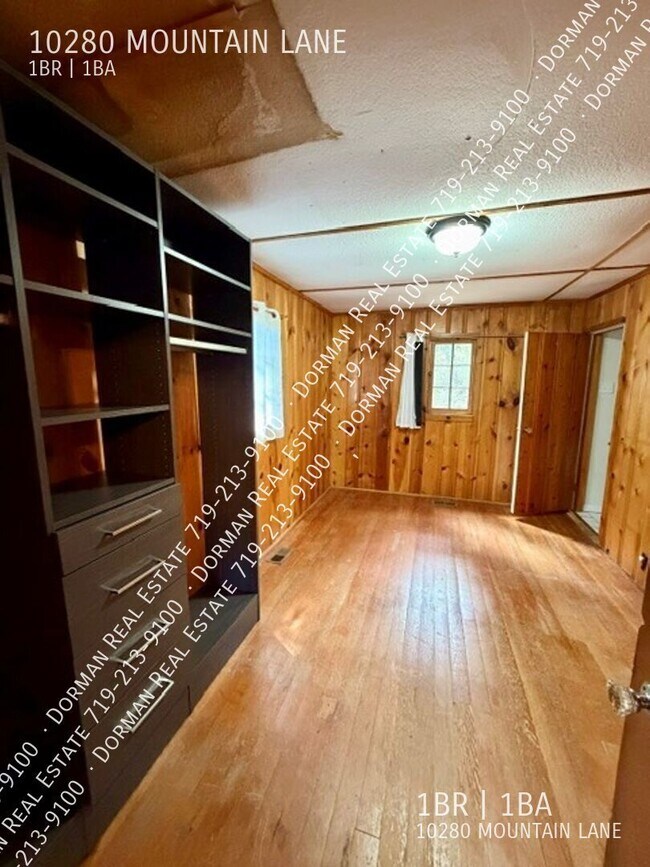 Building Photo - 10280 Mountain Ln