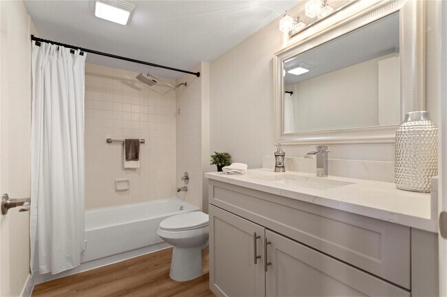 Building Photo - 1501 SW 131st Way