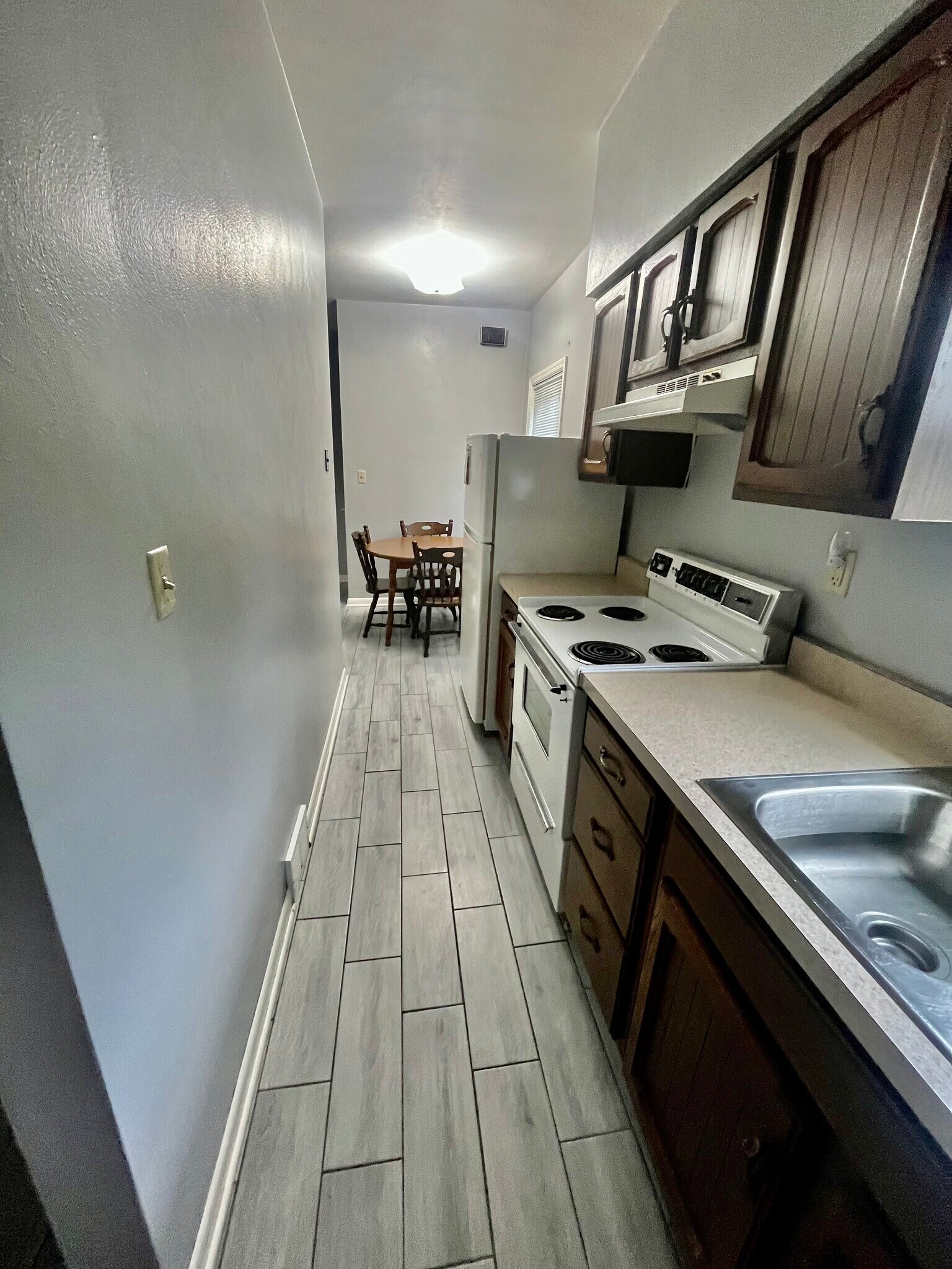Kitchen - 2422 Ligonier St