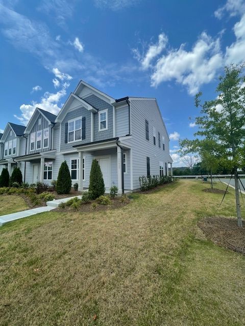 Building Photo - Brand new house in Steele Creek!