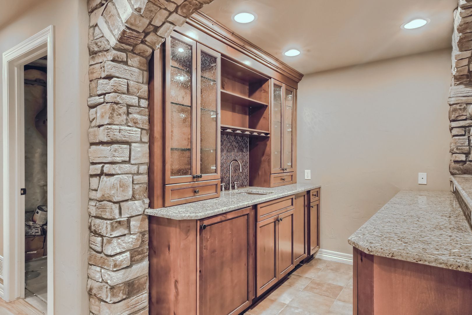 Building Photo - 9701 Sunset Hill Pl