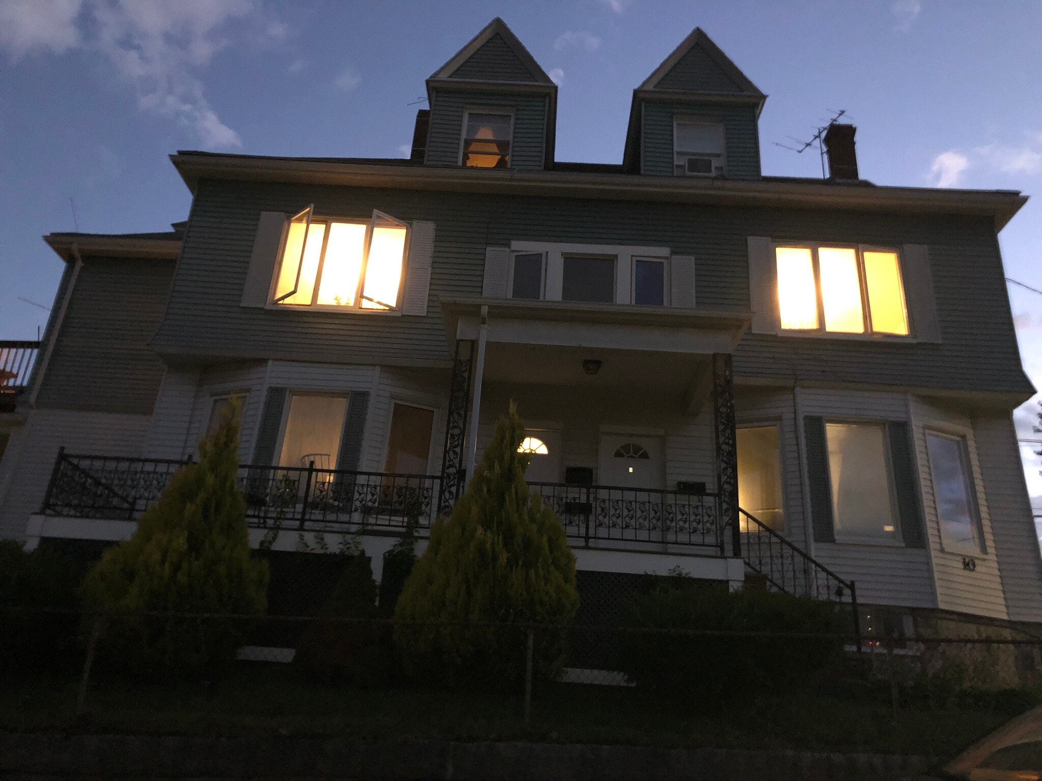 Building Photo - 10 Commonwealth Ave