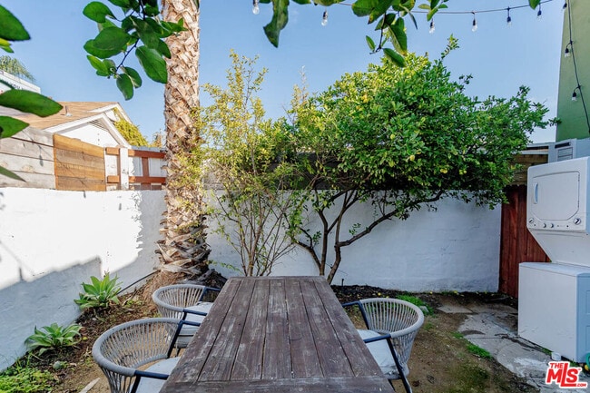 Building Photo - 4309 Burns Ave