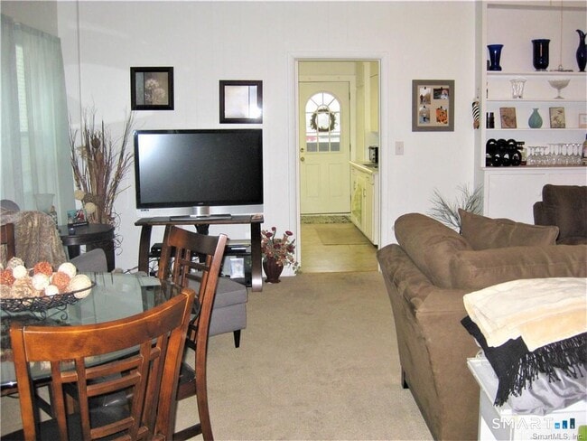 Building Photo - 45 W Main St