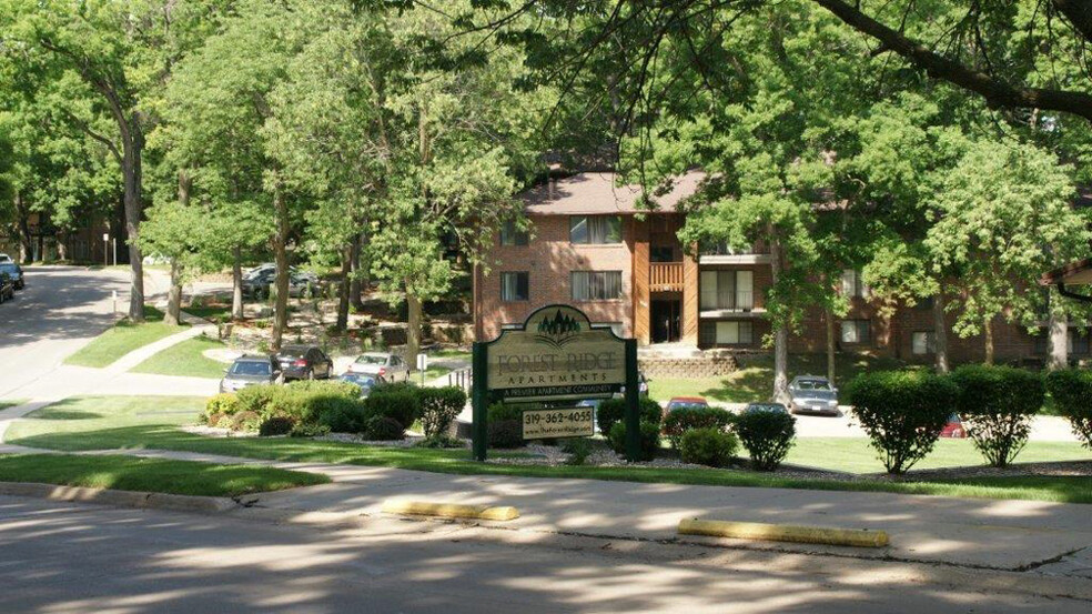 Primary Photo - Forest Ridge Apartments