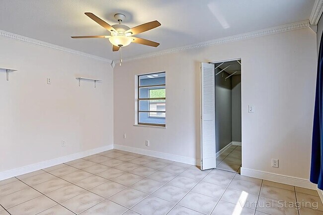 Building Photo - 3929 Kenas St