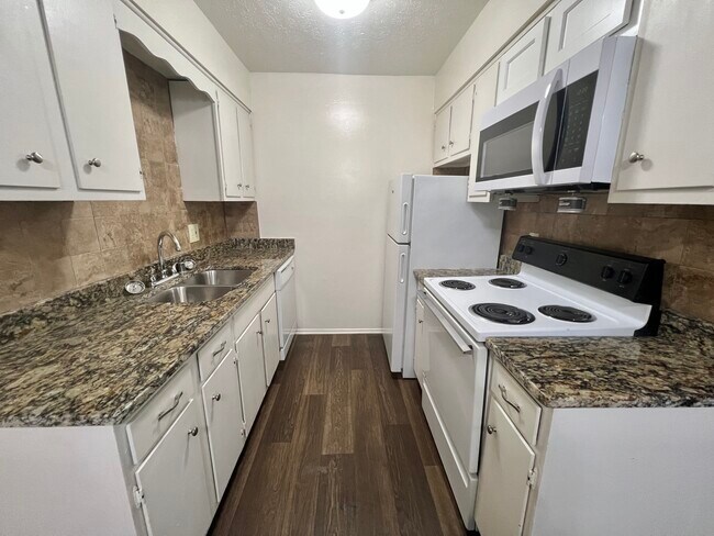 Building Photo - Jefferson Square Apartments