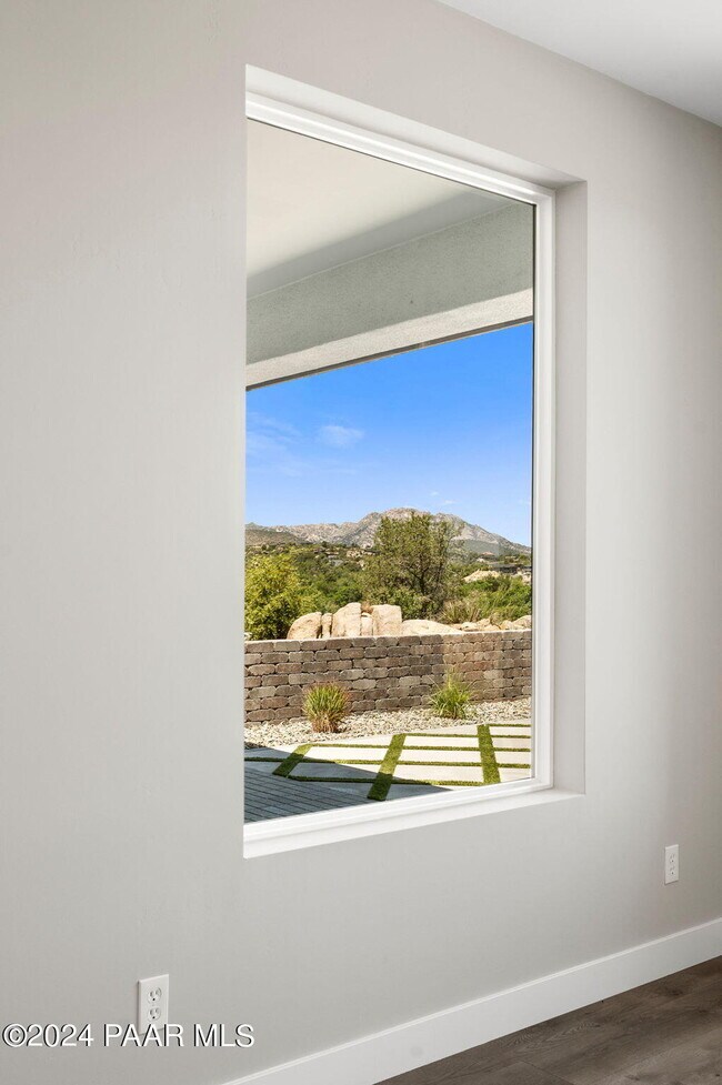 Building Photo - 1318 Rockwood Dr