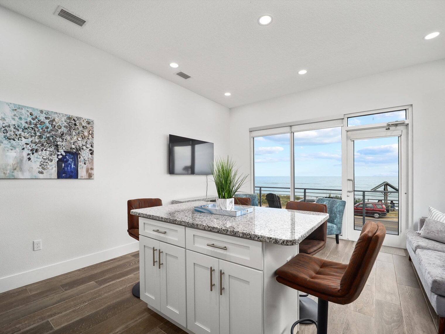 Building Photo - 705 North Oceanshore Boulevard-SI FL2-ID1051619P