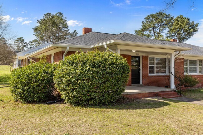 Building Photo - Duplex