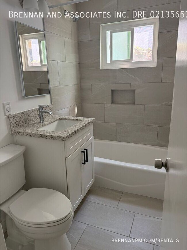 Building Photo - 4209-4221 3rd Avenue-4217