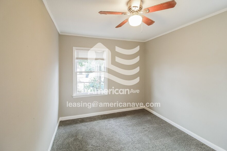 Building Photo - 101 Briardale Ave