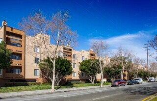 Building Photo - Vineland Gardens