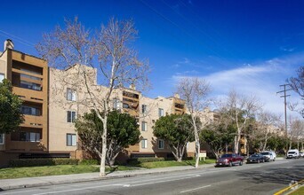 Building Photo - Vineland Gardens